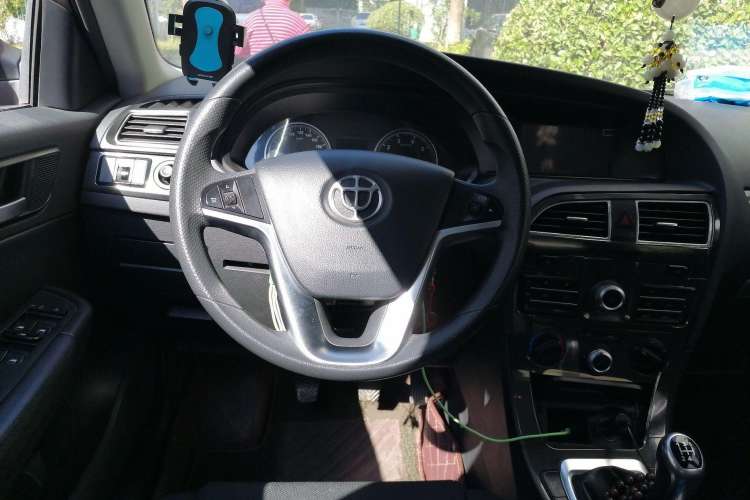 Used Brilliance V5 2014 1.6L Manual Comfort Model Steering Wheel