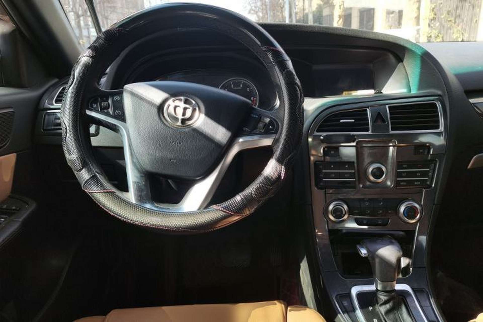 Used Brilliance V5 2014 1.5T Automatic Two-Wheel Drive Luxury Version Steering Wheel