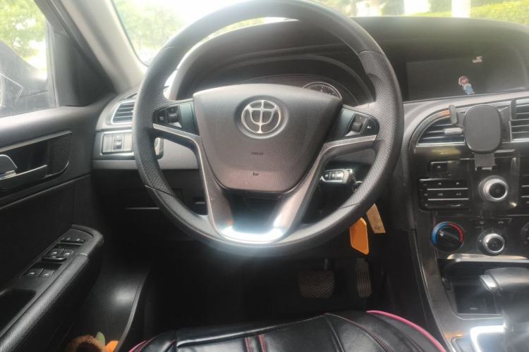 Used Brilliance V5 2014 1.5T Automatic Two-Wheel Drive Sport Model Steering Wheel