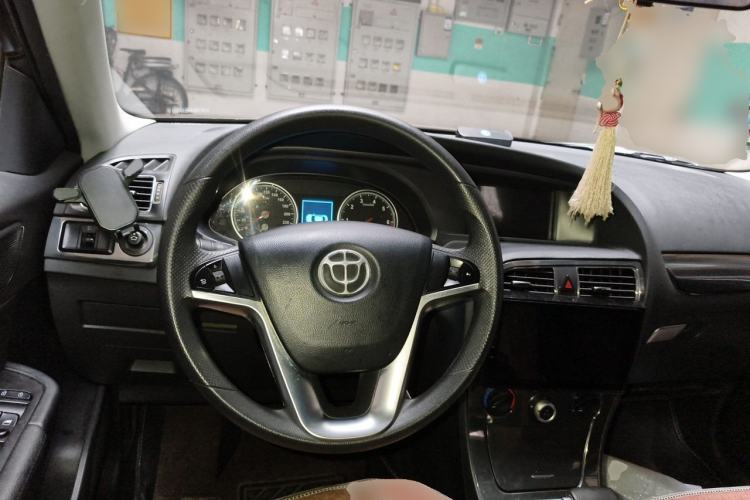 Used Brilliance V5 2014 1.6L Automatic Comfort Model Steering Wheel