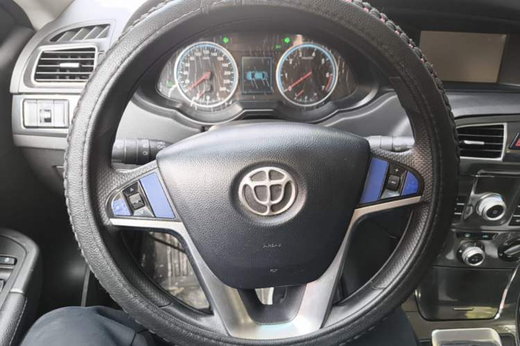 Used Brilliance V5 2014 1.6L Manual Comfort Model Steering Wheel