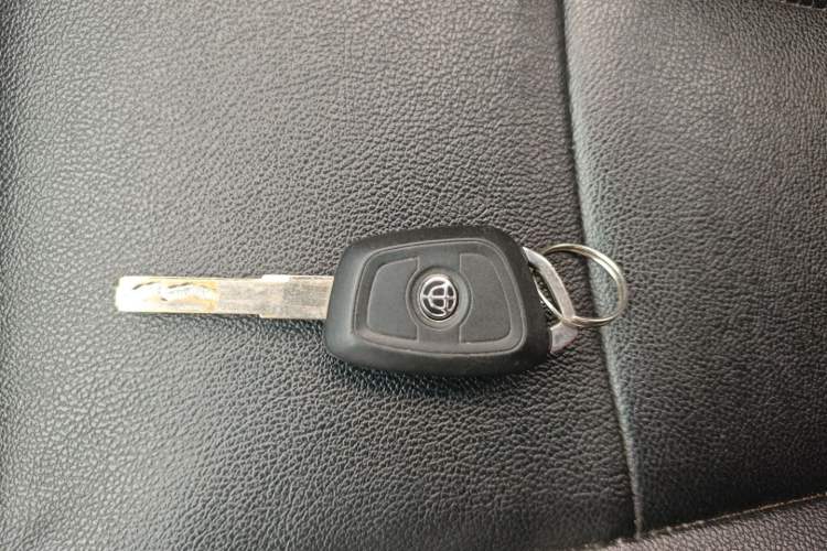 Used Brilliance V5 2014 1.5T Automatic Two-Wheel Drive Sport Model Vehicle Key
