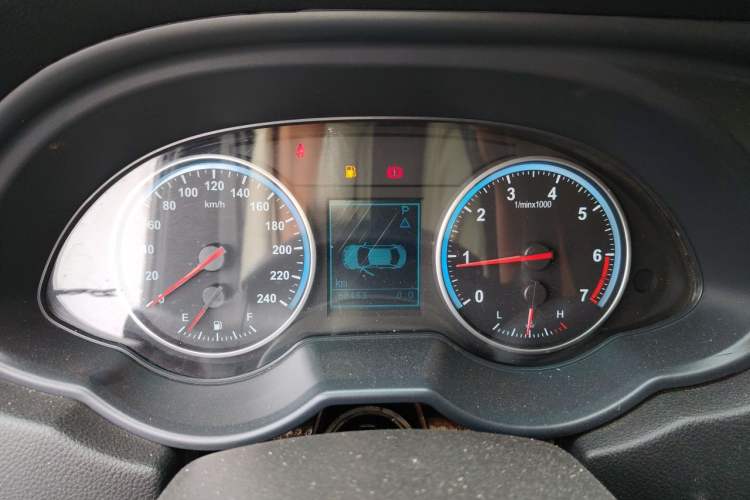 Used Brilliance V5 2014 1.5T Automatic Two-Wheel Drive Sport Model Instrument Cluster