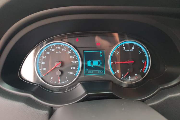 Used Brilliance V5 2014 1.5T Automatic Two-Wheel Drive Sport Model Instrument Cluster