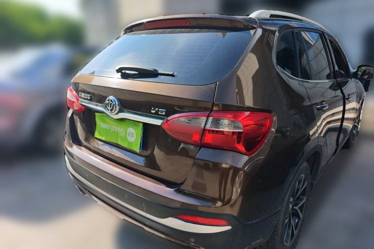 Used Brilliance V5 2014 1.6L Manual Luxury Model Rear Right 45 Deg
