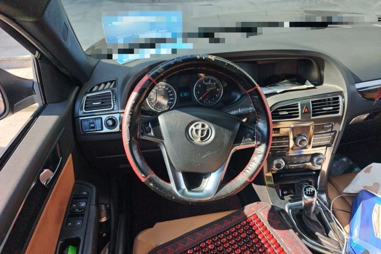 Used Brilliance V5 2014 1.6L Manual Luxury Model Steering Wheel