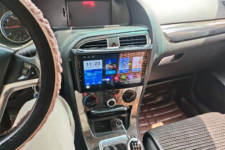 Used Brilliance V5 2014 1.6L Manual Comfort Model Audio And AC Panel