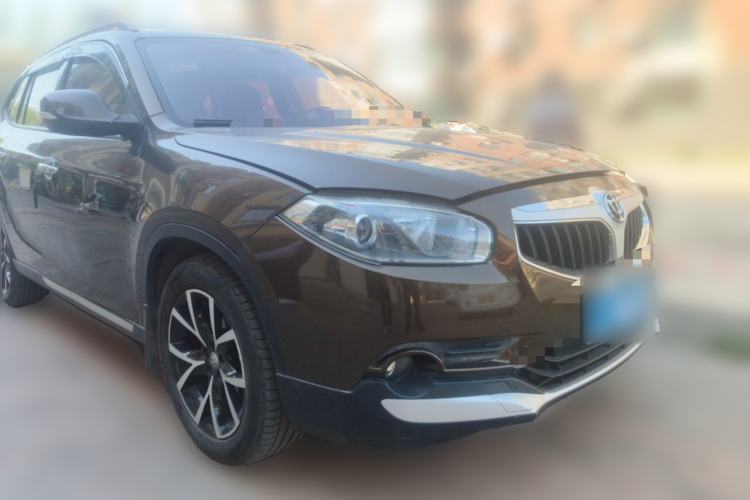 Used Brilliance V5 2014 1.6L Manual Comfort Model Front Right 45 Deg