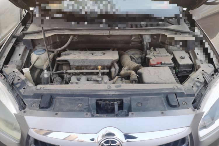 Used Brilliance V5 2014 1.5T Manual Two-Wheel Drive Luxury Model Engine Bay