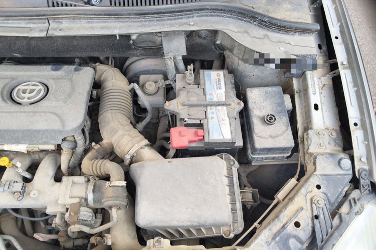 Used Brilliance V5 2014 1.5T Automatic Two-Wheel Drive Sport Model Engine Bay Left