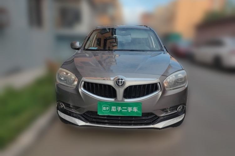 Used Brilliance V5 2014 1.5T Manual Two-Wheel Drive Sport Model Front