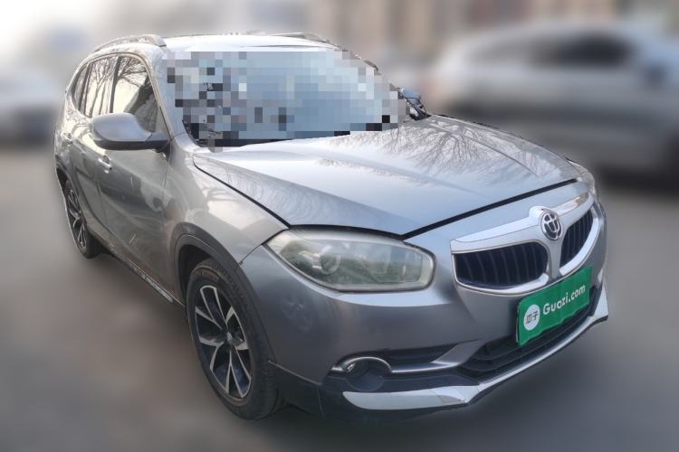Used Brilliance V5 2014 1.5T Manual Two-Wheel Drive Luxury Model Front Right 45 Deg