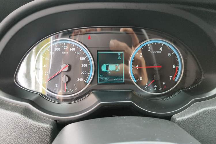 Used Brilliance V5 2014 1.5T Automatic Two-Wheel Drive Sport Model Instrument Cluster