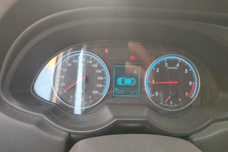 Used Brilliance V5 2014 1.5T Manual Two-Wheel Drive Sport Model Instrument Cluster