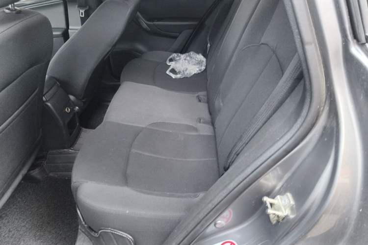 Used Brilliance V5 2014 1.5T Automatic Two-Wheel Drive Sport Model Left Rear Seat