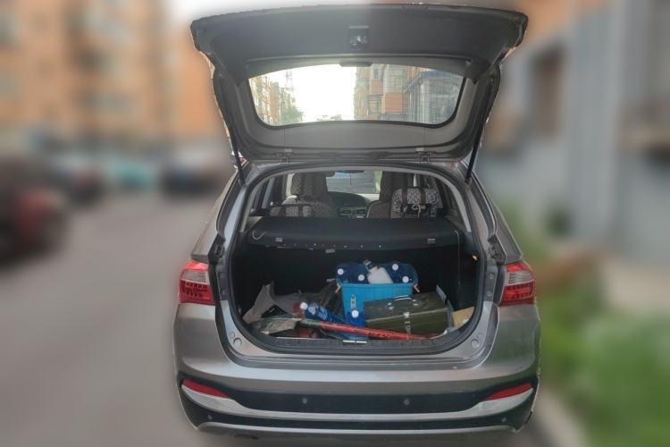 Used Brilliance V5 2014 1.5T Manual Two-Wheel Drive Sport Model Trunk