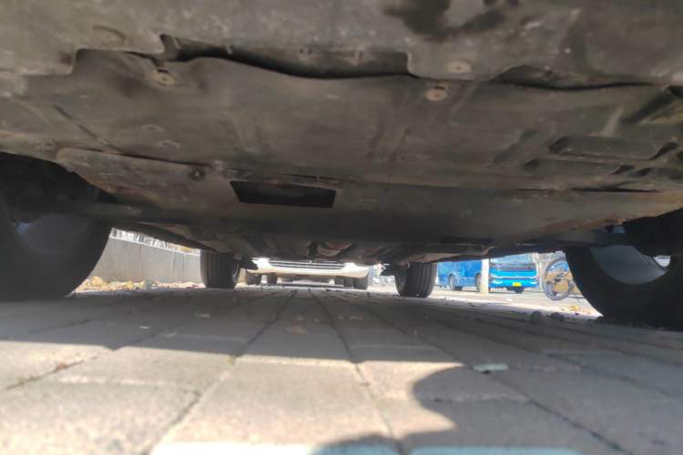 Used Brilliance V5 2014 1.6L Automatic Comfort Model Chassis Front