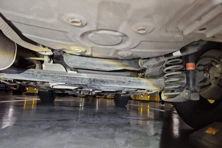 Used Brilliance V5 2014 1.6L Manual Comfort Model Chassis Rear