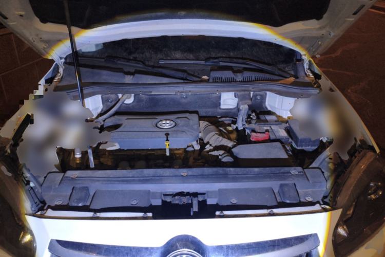 Used Brilliance V5 2014 1.5T Manual Two-Wheel Drive Sport Model Engine Bay