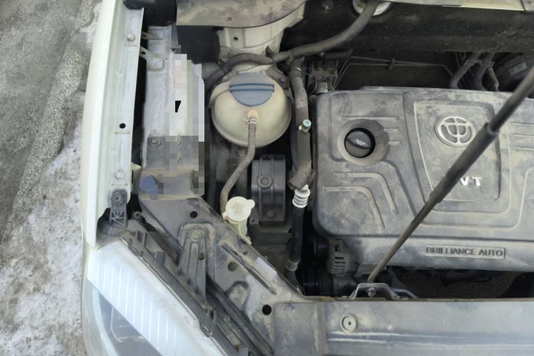 Used Brilliance V5 2014 1.6L Manual Comfort Model Engine Bay Right
