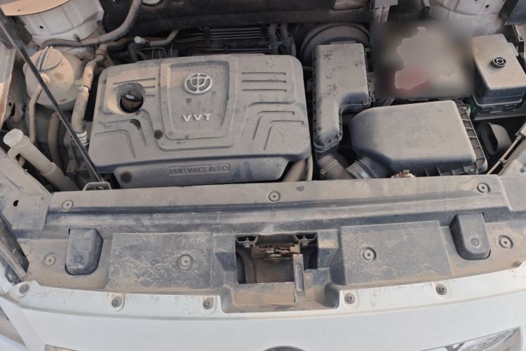 Used Brilliance V5 2014 1.6L Manual Comfort Model Engine Bay