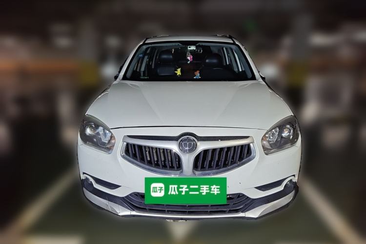 Used Brilliance V5 2014 1.6L Manual Comfort Model Front