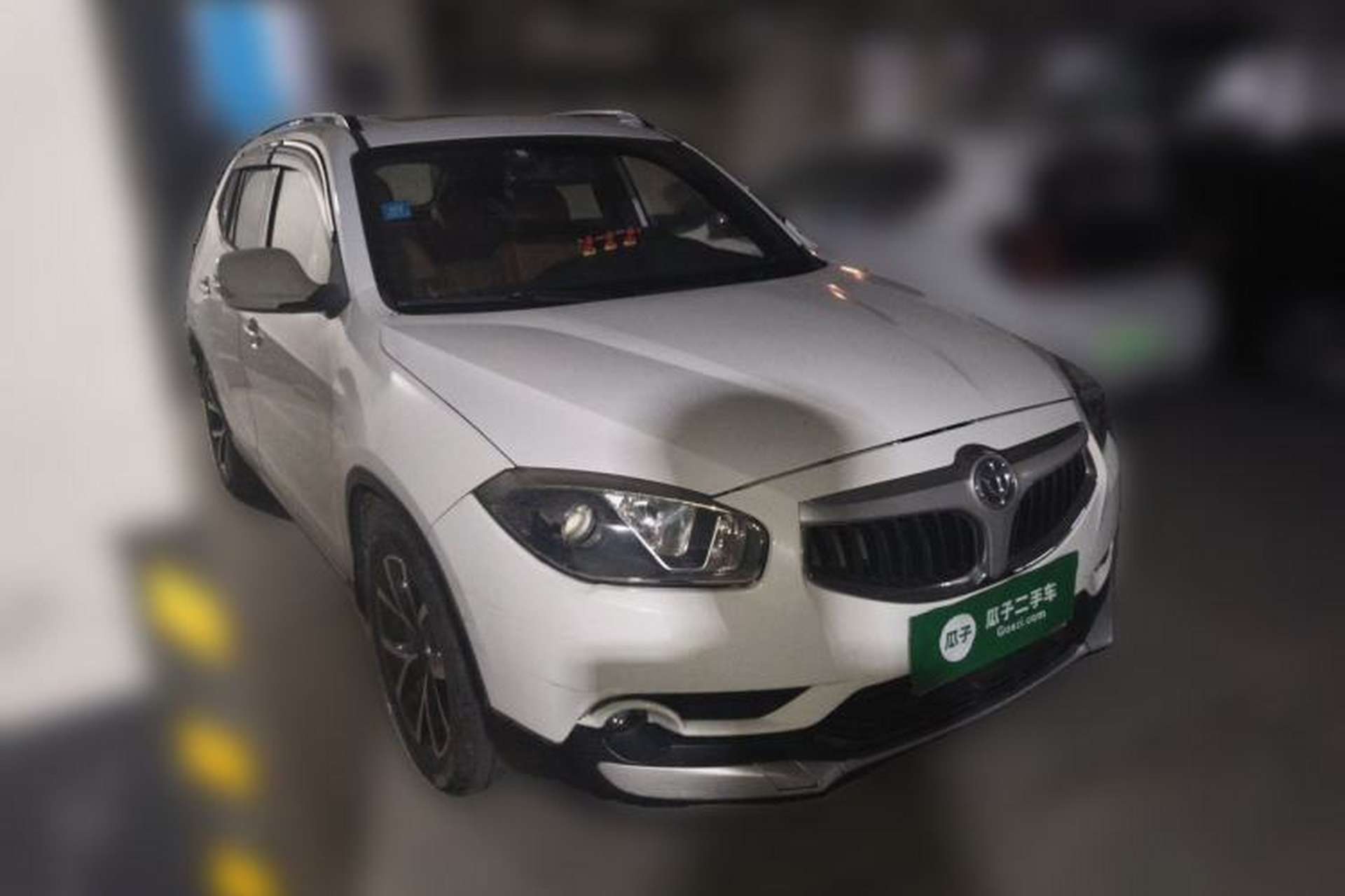 Used Brilliance V5 2014 1.6L Automatic Luxury Model Front Right 45 Deg