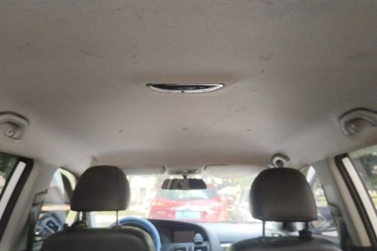 Used Brilliance V5 2014 1.6L Manual Comfort Model Headliner