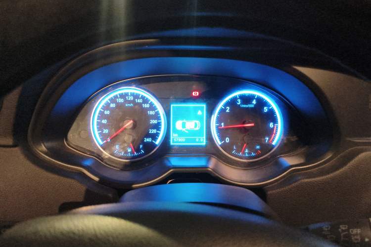 Used Brilliance V5 2014 1.5T Manual Two-Wheel Drive Sport Model Instrument Cluster