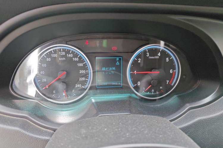 Used Brilliance V5 2014 1.5T Automatic Two-Wheel Drive Sport Model Instrument Cluster