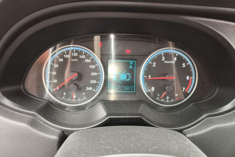 Used Brilliance V5 2014 1.5T Automatic Two-Wheel Drive Sport Model Instrument Cluster