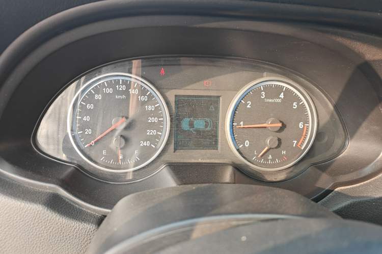 Used Brilliance V5 2014 1.6L Manual Comfort Model Instrument Cluster