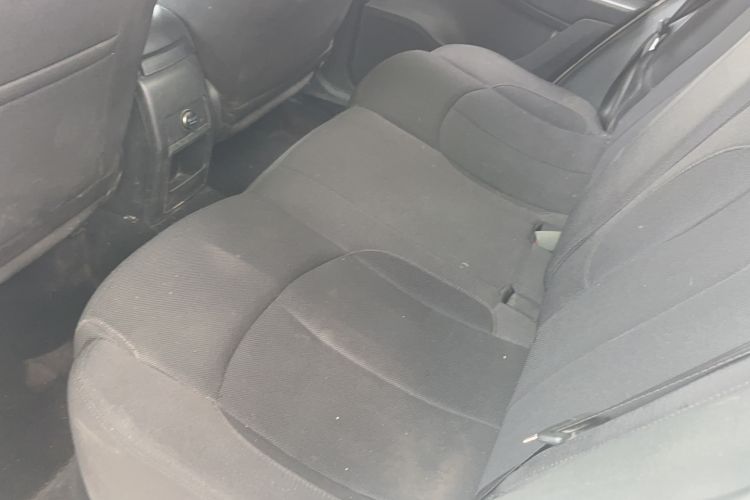 Used Brilliance V5 2014 1.5T Automatic Two-Wheel Drive Sport Model Interior 2
