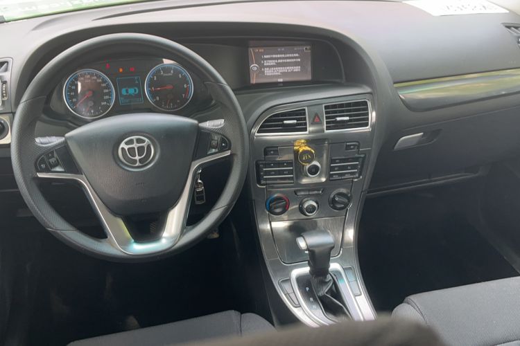 Used Brilliance V5 2014 1.5T Automatic Two-Wheel Drive Sport Model Interior 3