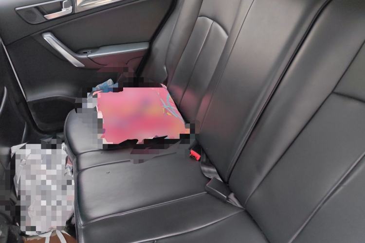 Used Brilliance V5 2014 1.5T Automatic Two-Wheel Drive Sport Model Left Rear Seat