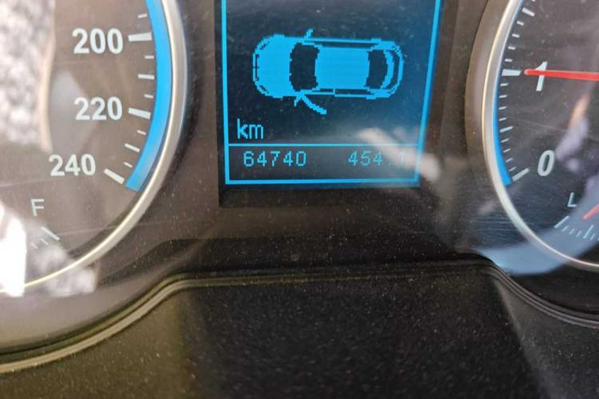 Used Brilliance V5 2014 1.6L Automatic Luxury Model Odometer Close Up