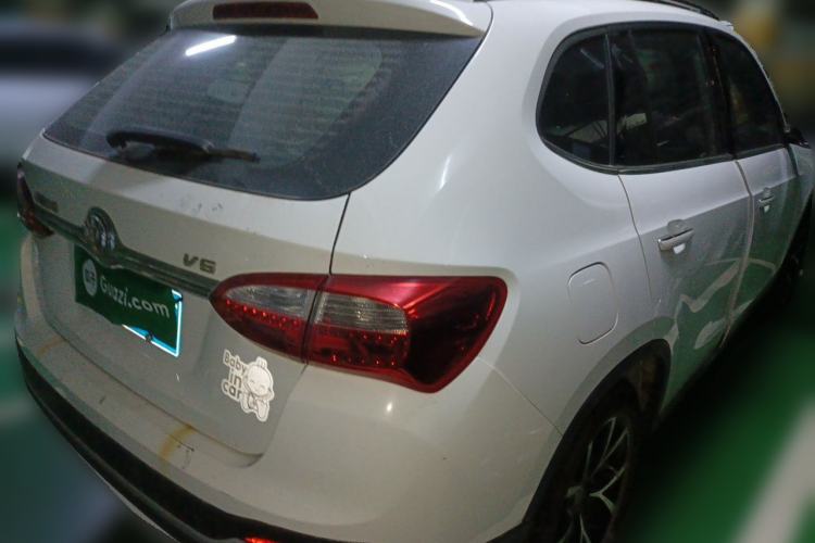 Used Brilliance V5 2014 1.6L Manual Luxury Model Rear Right 45 Deg