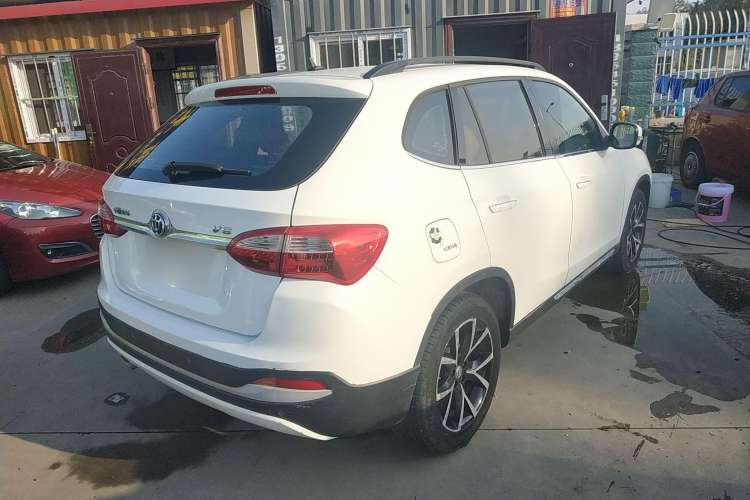 Used Brilliance V5 2014 1.6L Automatic Luxury Model Rear Right 45 Deg