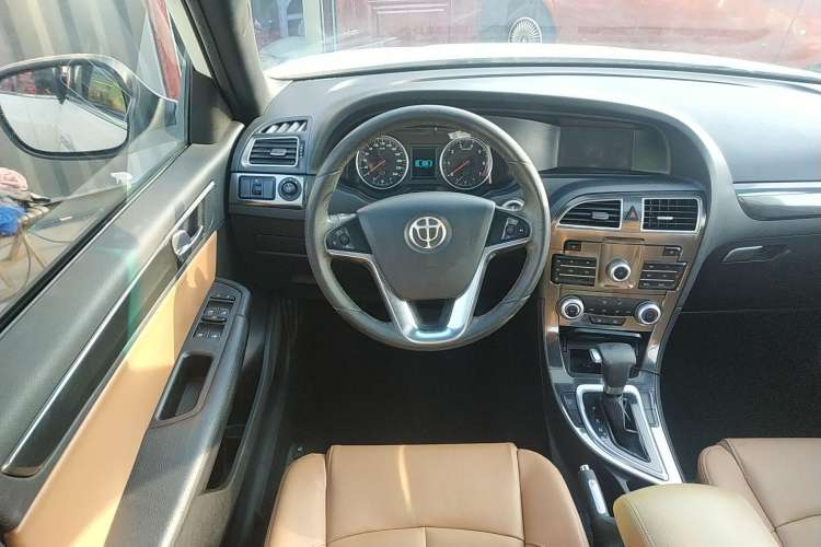 Used Brilliance V5 2014 1.6L Automatic Luxury Model Steering Wheel