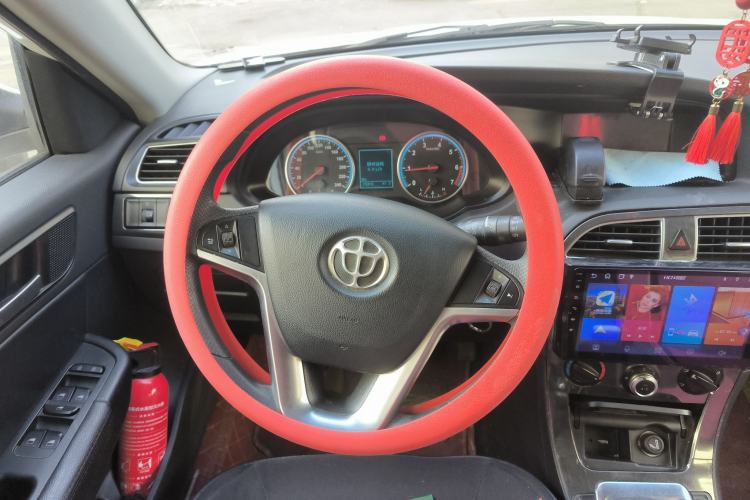 Used Brilliance V5 2014 1.6L Manual Comfort Model Steering Wheel