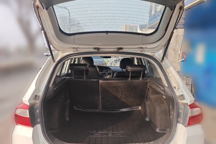Used Brilliance V5 2014 1.6L Manual Comfort Model Trunk