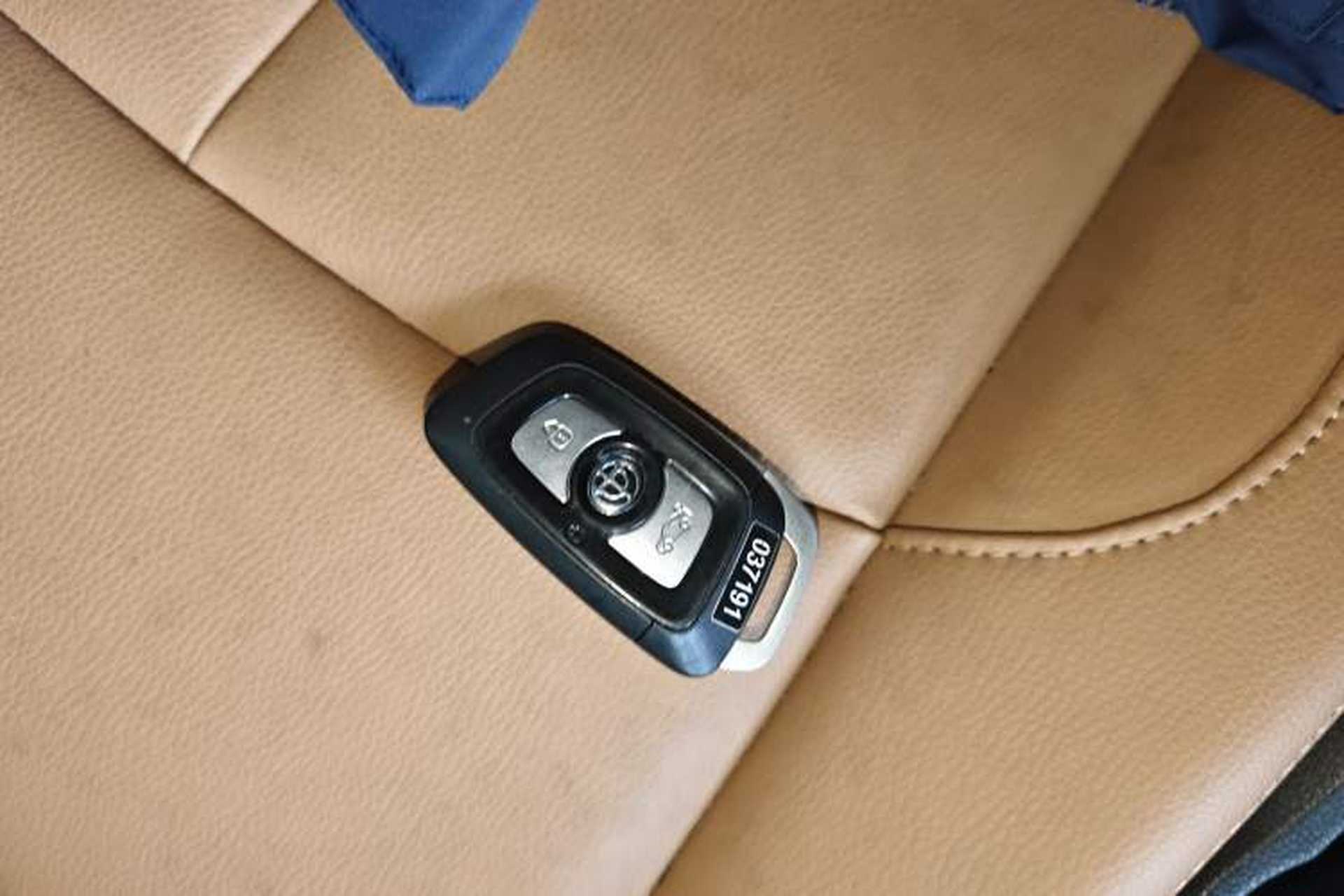 Used Brilliance V5 2014 1.5T Automatic Two-Wheel Drive Luxury Version Vehicle Key