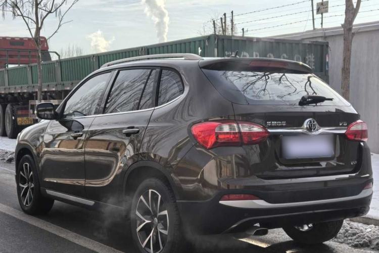 Used Brilliance V5 2016 1.5T Automatic Two-Wheel Drive Smart Version Exterior 8