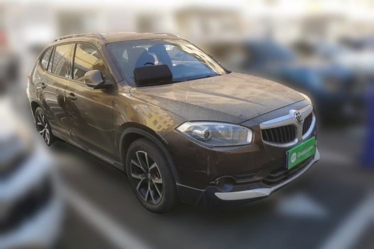 Used Brilliance V5 2016 1.5T Automatic Two-Wheel Drive Sport Model Front Right 45 Deg