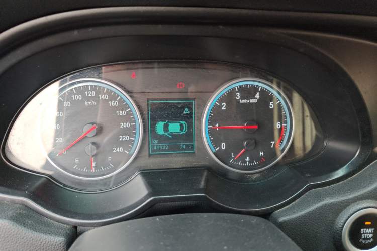 Used Brilliance V5 2016 1.5T Manual Two-Wheel Drive Smart Version Instrument Cluster