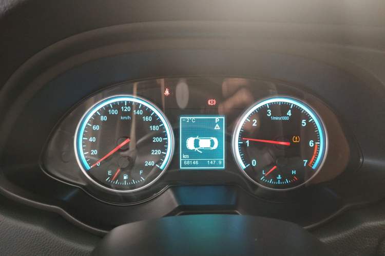 Used Brilliance V5 2016 1.5T Automatic Two-Wheel Drive Smart Version Instrument Cluster