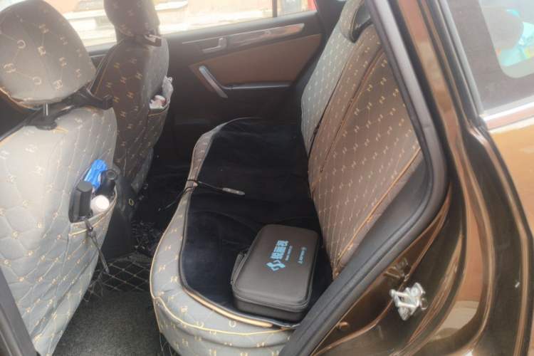 Used Brilliance V5 2016 1.5T Automatic Two-Wheel Drive Smart Version Left Rear Seat