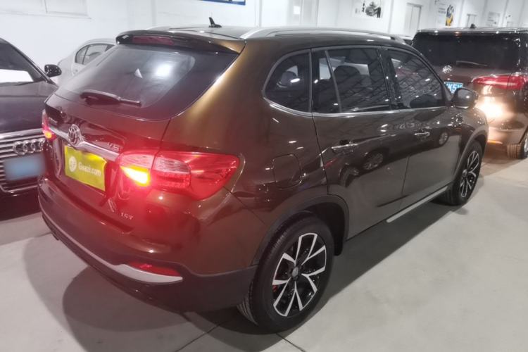 Used Brilliance V5 2016 1.5T Automatic Two-Wheel Drive Smart Version Rear Right 45 Deg