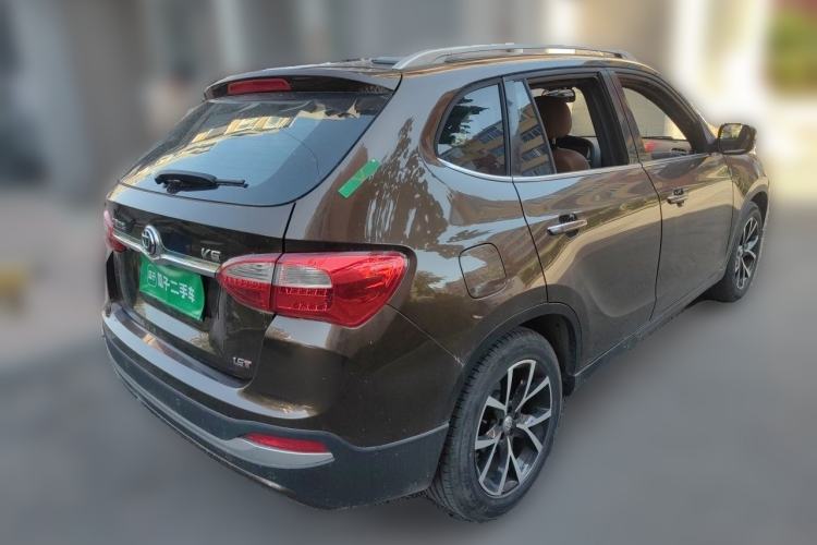 Used Brilliance V5 2016 1.5T Manual Two-Wheel Drive Smart Version Rear Right 45 Deg