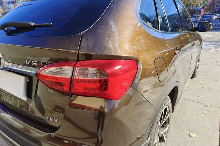 Used Brilliance V5 2016 1.5T Automatic Two-Wheel Drive Sport Model Right Rear Taillight